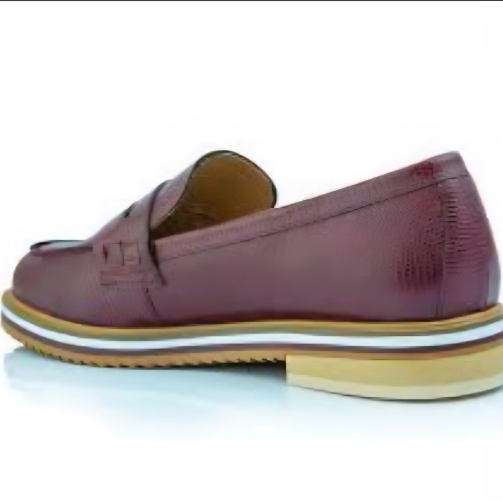 Me Too Women's Loafers in Deep Burgundy